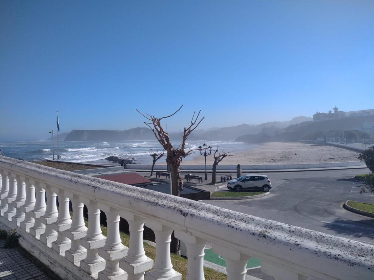 Pension Vega De Pas Comillas Bagian luar foto