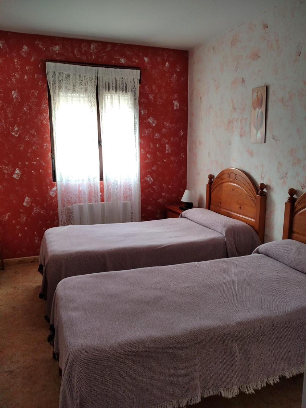 Pension Vega De Pas Comillas Bagian luar foto